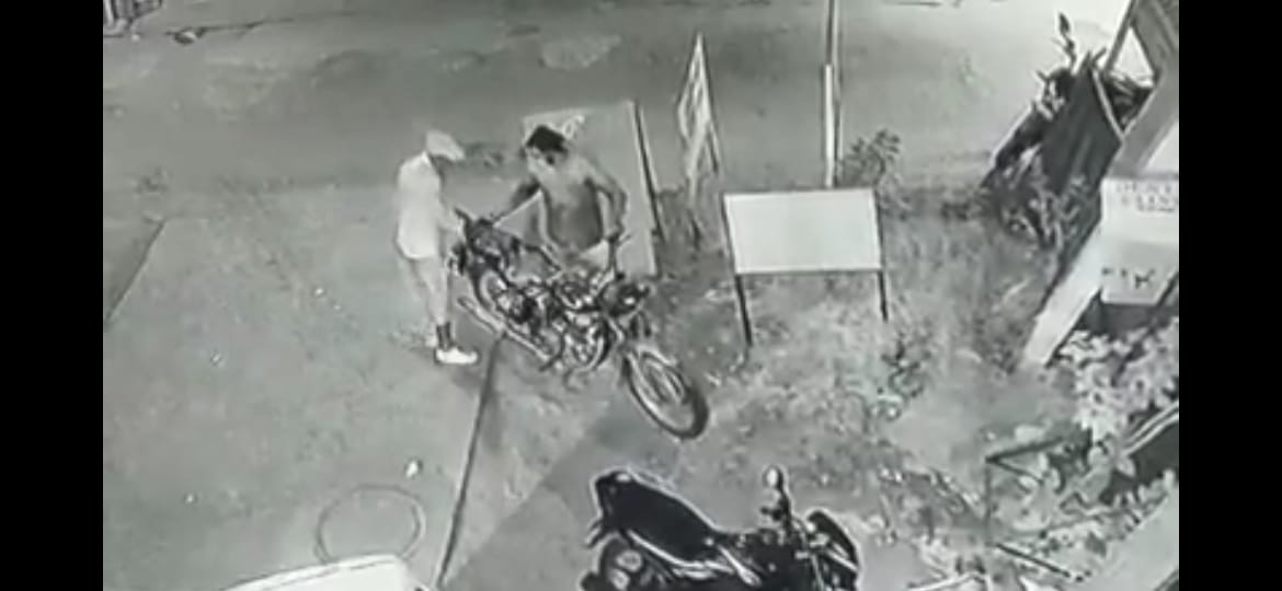 बरोटीवाला में बाइक चोर गिरोह सक्रिय,घर के बाहर खड़े बुलेट को लेकर रफूचक्कर हुए चोर