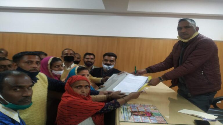 ज्वालाजी उपमंडल में लाहड़ियाँ गांव की सड़क नहीं बनी इस बार तो जनता आंदोलन को तैयार: राजकुमार