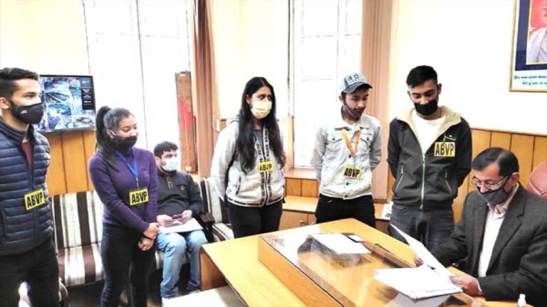 शैक्षणिक संस्थानों की समस्याओं को लेकर ABVP ने शिक्षा मंत्री को भेजा ज्ञापन