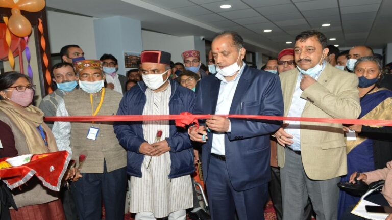 मुख्यमंत्री ने इंटिग्रेटिड मस्कुलर डिस्ट्राॅफी रिहेबिलिटेशन सेंटर के निजी वार्ड का किया लोकार्पण