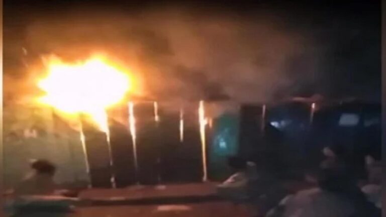 सलूणी क्षेत्र प्रियुगंल में आग लगने से दुकान जलकर राख, दो लाख का नुकसान