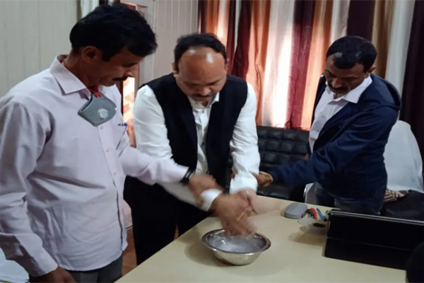 ऊना में 5 हज़ार रुपये रिश्वत लेते रंगे हाथों तहसीलदार को विजिलेंस ने किया गिरफ्तार