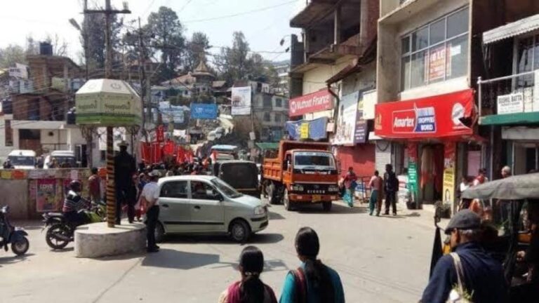 पुराना उपायुक्त कार्यालय से पुराना बस अड्डा तक वाहनों की आवाजाही पर लगे प्रतिबन्ध को हटाया गया