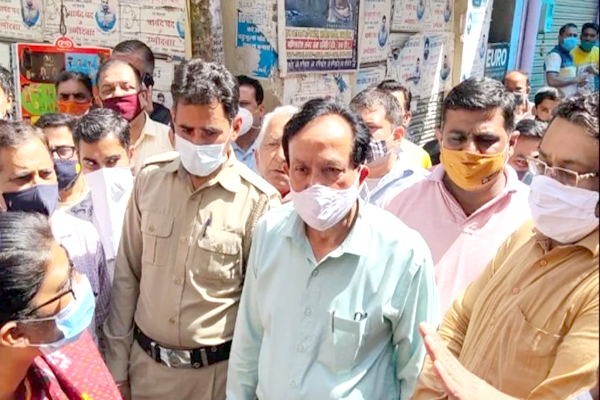 market-closed-in-una-by-traders-after-administration-asks-for-covid-test