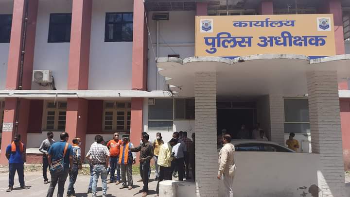 बिलासपुर: युवती पर कातिलाना हमले के बाद, उसी पर एट्रोसिटी का मामला दर्ज, लोगों में पुलिस के खिलाफ रोष