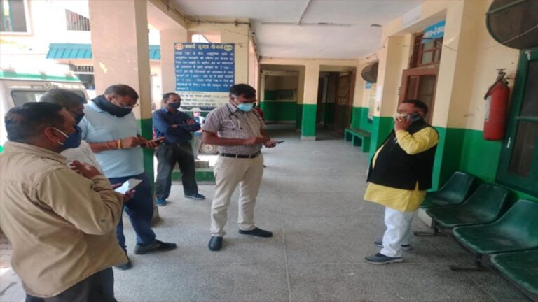 विधायक विनय ने ददाहू सिविल हॉस्पिटल के औचक निरीक्षण कर स्वास्थ्य सुविधाओं का लिया जायज़ा
