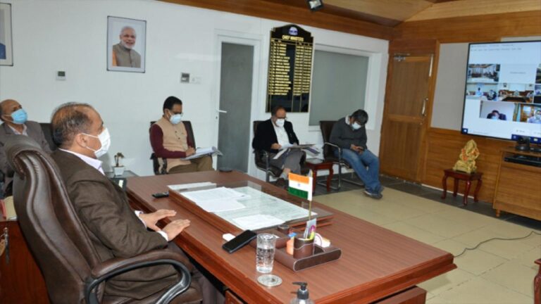 प्रधानमंत्री ने मुख्यमंत्री से कोविड-19 स्थिति की विस्तृत जानकारी ली