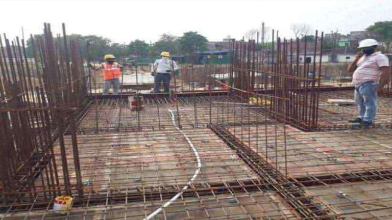 कोरोना कर्फ्यू में निर्माण कार्य न रोकने पर मजदूरों ने कहा धन्यवाद सरकार