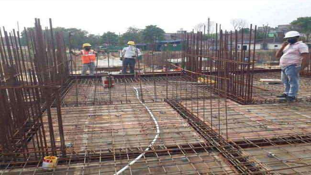 कोरोना कर्फ्यू में निर्माण कार्य न रोकने पर मजदूरों ने कहा धन्यवाद सरकार