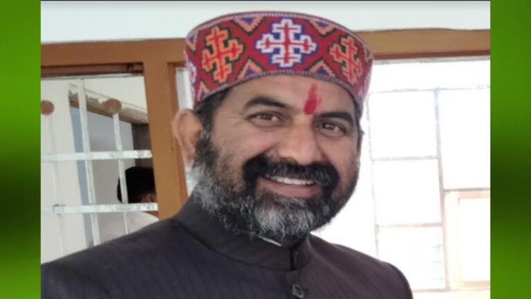 पंडित शशिपाल डोगरा।