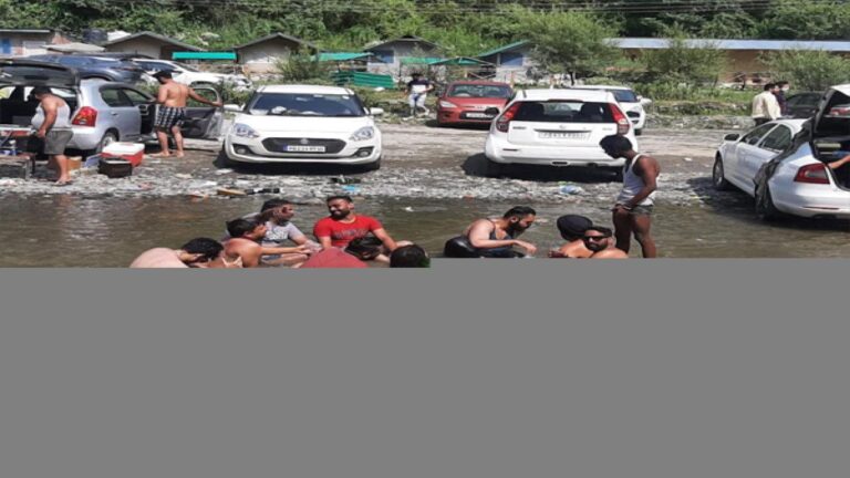 ख़बर का असर: साधुपुल से लेकर अश्वनी खड्ड मे धारा 144 लागू, -अनाधिकृत पर्यटकों एवं व्यावसायिक गतिविधियों पर प्रतिबन्ध