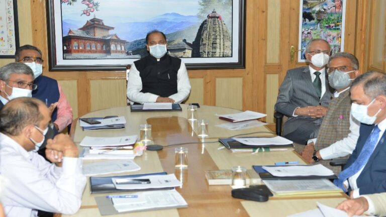 मुख्यमंत्री अवैध खनन में सम्मिलित लोगों के खिलाफ कड़ी कार्रवाई करने के दिए निर्देश