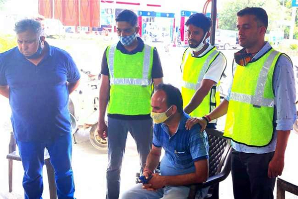 हरोली की ईसपुर पंचायत का सचिव विजिलेंस ने 12 हजार रुपये रिश्‍वत लेते पकड़ा