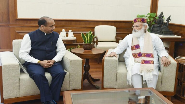 Jai Ram Thakur discusses various issues of state with Prime Minister