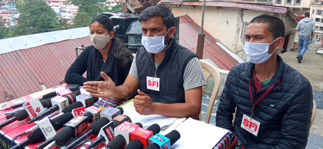 HPU के कुलपति की नियुक्ति व शिक्षक भर्ती में हुई धांधली को लेकर SFI ने उठाए सवाल