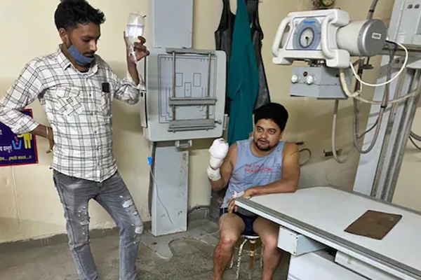 मंडी: हुड़दंग मचाने से मना किया तो पंजाब के पर्यटकों ने तलवार से काट दी युवक की अंगुली