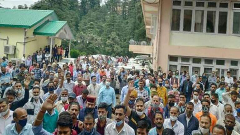-himachal-electricity-board-technical-employees-association-protest-at-shimla