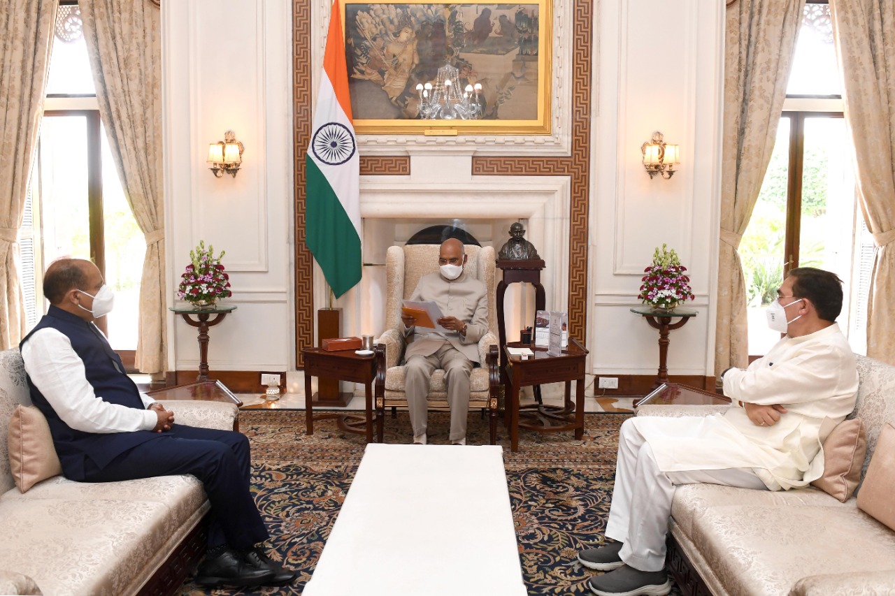 मुख्यमंत्री ने राष्ट्रपति को विधानसभा के विशेष सत्र को संबोधित करने का निमंत्रण दिया