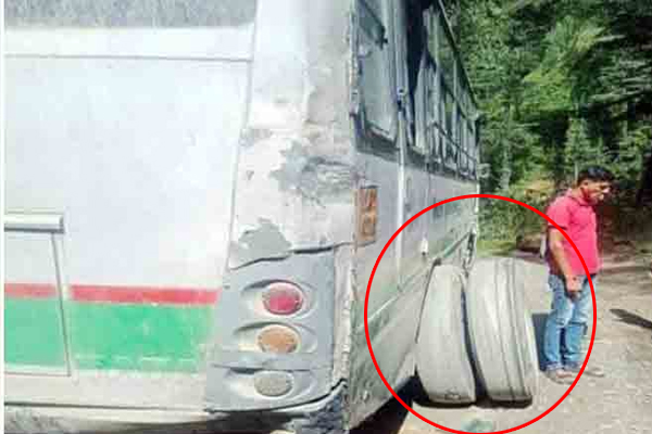 मंडी: चलती बस के दो टायर खुले, बाल-बाल बचीं 32 सावरियां