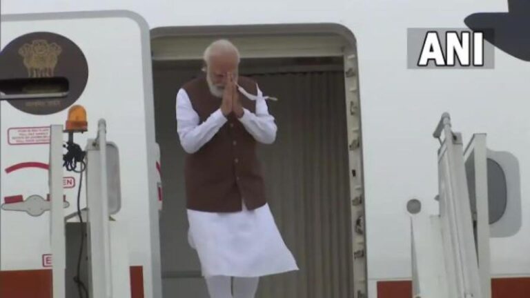 अमेरिका के लिए रवाना हुए पीएम मोदी, कहा- यह रणनीतिक संबंधों को मजबूत करने का अवसर