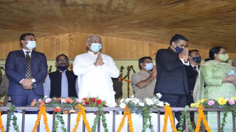 राज्यपाल ने कुल्लू दशहरे का किया विधिवत शुभारम्भ