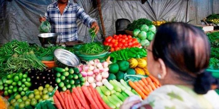 महंगाई की मार: सब्जियों के दाम आसमान पर, अगले 15 दिनों तक राहत की कोई उम्मीद नहीं