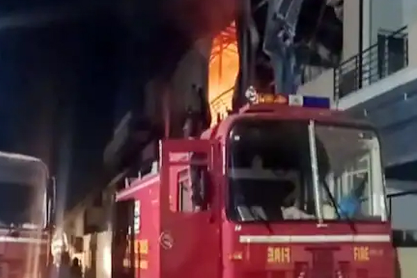 बद्दी में पंखा बनाने वाली फैक्ट्री जलकर हुई राख