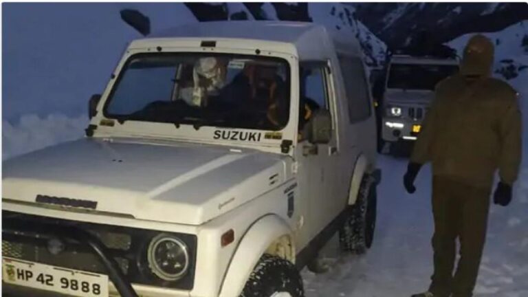 लाहौल स्पीति प्रशासन ने कुल्लू और लाहौल के बीच यात्रा करने वाले लोगों के लिए एडवाइजरी जारी की है।