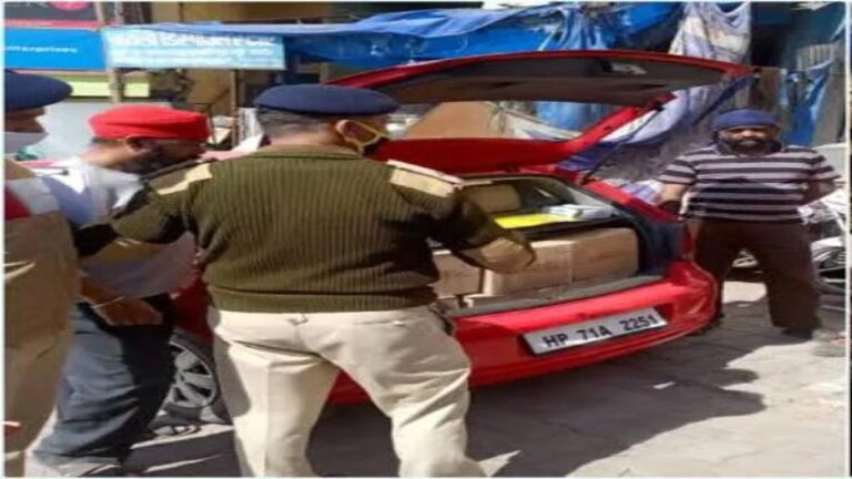 नाहन में पुलिस की कार्रवाई, कार से 15 पेटी अवैध शराब बरामद