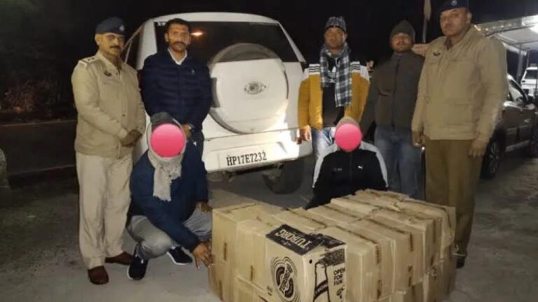 अवैध शराब की तस्करी में बाप-बेटा गिरफ्तार, 22 पेटी देसी शराब की बरामद