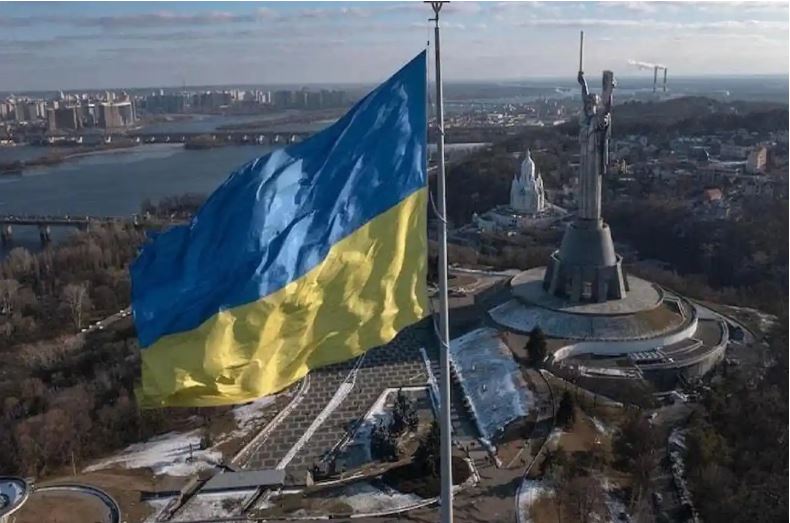 भारतीय दूतावास ने यूक्रेन में छात्रों से कहा, इंतजार मत करो, तुरंत लौटो