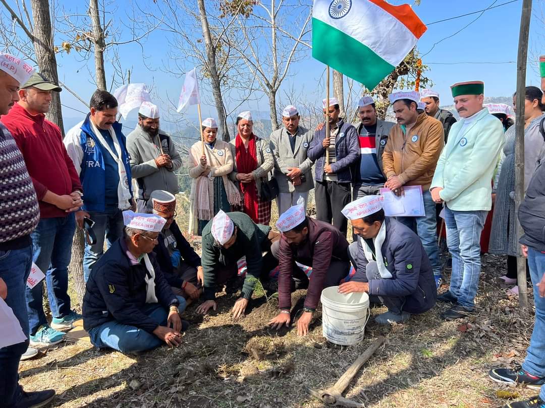 पुरानी पेंशन हो बहाल, एक लाख कर्मी करेंगे विधानसभा के बाहर प्रदर्शन :- प्रदीप ठाकुर