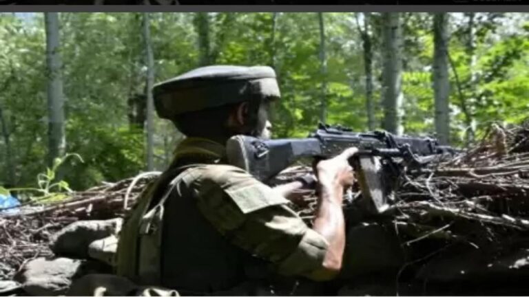 आतंकवादियों और सुरक्षा बलों के बीच मुठभेड़ शुरू