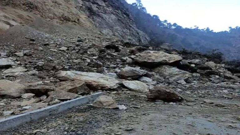 कुल्लू: चंडीगढ़-मनाली हाईवे 7 घंटे बाद वाहनों की आवाजाही के लिए बहाल