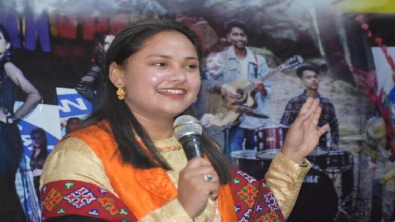 लाहुली कोकिला ‘रोजी’ ने लोक गायिकी में स्थापित किया है एक अलग मुकाम