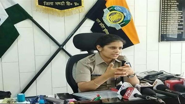 पेपर लीक मामले में पुलिस ने बड़ी कार्रवाईसात गिरफ्तार । पुलिस ने मामले को सुलझाया