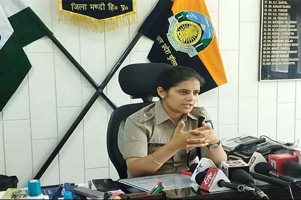 पेपर लीक मामले में पुलिस ने बड़ी कार्रवाईसात गिरफ्तार । पुलिस ने मामले को सुलझाया