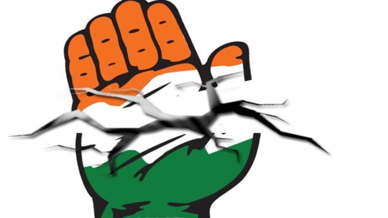 गुटबाजी: पोस्ट डालने पर यूथ कार्यकारी अध्यक्ष ने जिला महिला अध्यक्ष को दिखाया ग्रुप से बाहर का रास्ता