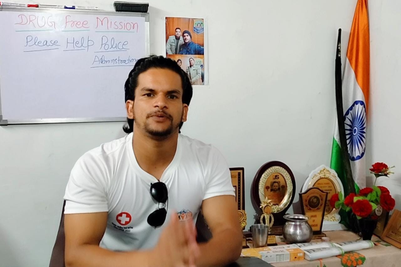 बढ़ते हुए नशों को रोकने के लिए हर नागरिक को पुलिस प्रशासन का साथ देना पड़ेगा - राणा द वाइपर