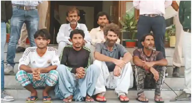 गुजरात में फिर पकड़ी गई पाकिस्तान से आई करोड़ों की ड्रग्स