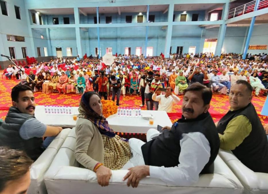 नेताओं के आशीर्वाद से नहीं, लोगों की फीडबैक से मिलेगा टिकट :- प्रतिभा सिंह