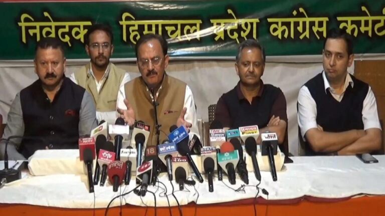 हेलीकॉप्टर का मोह नहीं छोड़ पाए मुख्यमंत्री ,कर्ज को लेकर श्वेत पत्र जारी करें सरकार : हर्षवर्धन