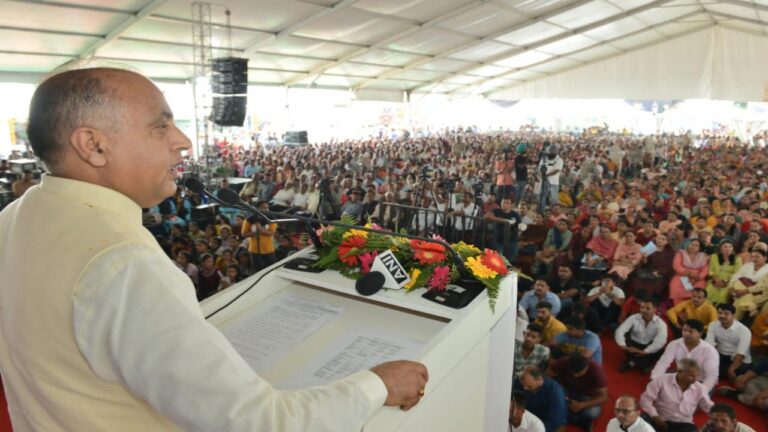 मुख्यमंत्री ने की सुबाथू में उप-तहसील खोलने व सामुदायिक स्वास्थ्य केन्द्र में स्तरोन्नत करने की घोषणा