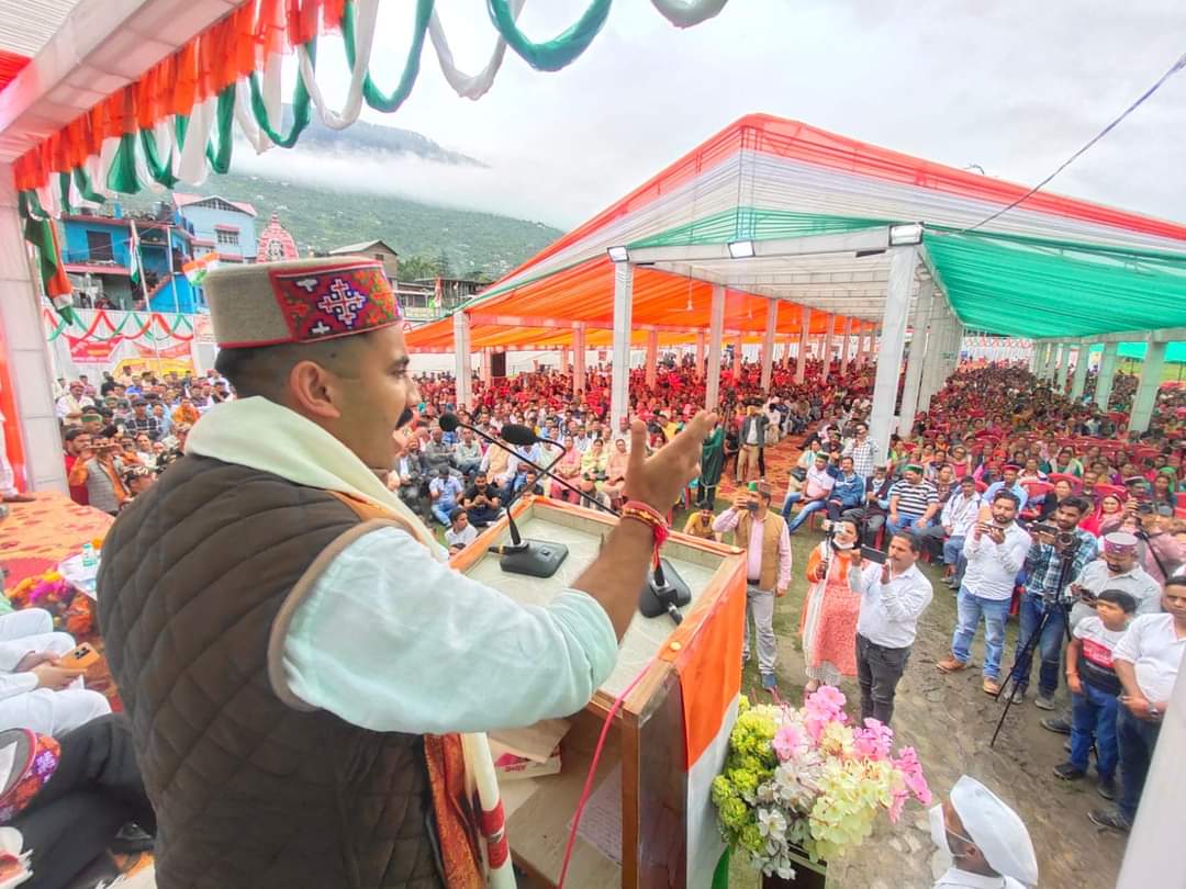 हिमाचल का हिंदुत्व देवी-देवताओं से , भाजपा का है नागपुर से...:- विक्रमादित्य