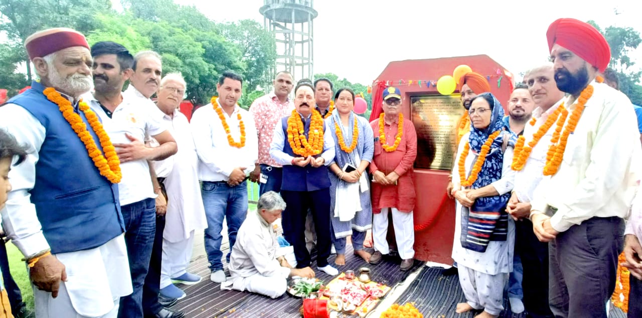 बड़ी:36 लाख से निर्मित तालाब का विधायक ने किया विधिवत उद्घाटन