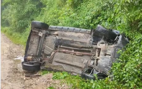 मंडी: दोस्त का बर्थ-डे मनाकर लौट रहे थे घर, कार हुई अनियंत्रित, 1 महिला की मौत, 4 घायल