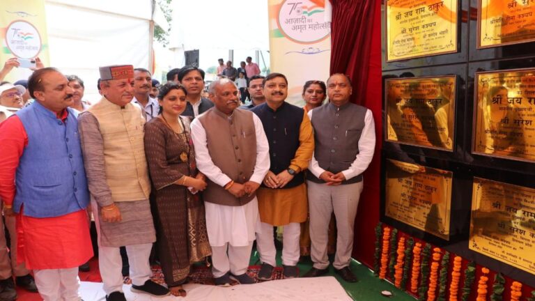 मुख्यमंत्री ने पच्छाद के रोहड़ी में 91.16 करोड़ रुपये की विकासात्मक परियोजनाओं की रखी आधारशिला