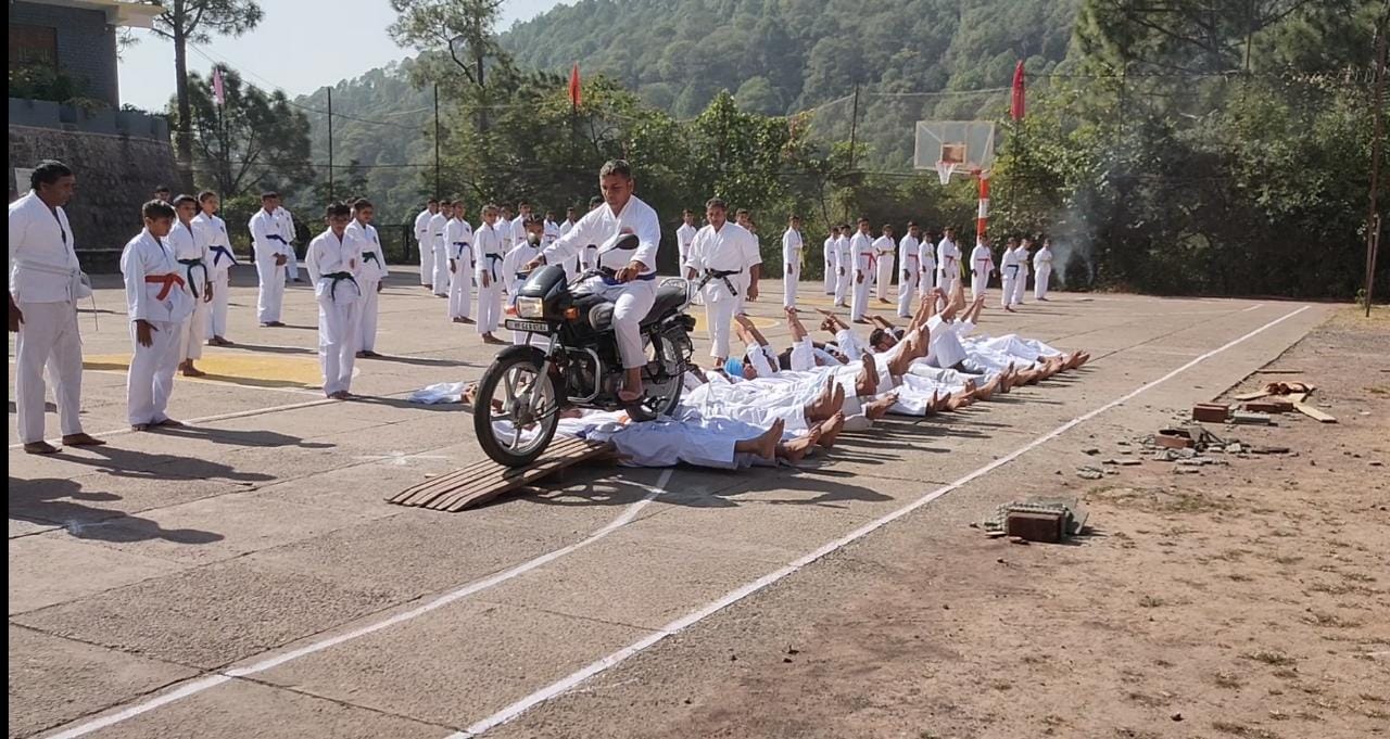 एक भारत, श्रेष्ट भारत का अद्भुत संगम है "किपस", बच्चों के भविष्य को मजबूत कर सुनहरे भारत का भविष्य उज्वल कर रहा स्कूल :- डी.पी.एस. नेगी