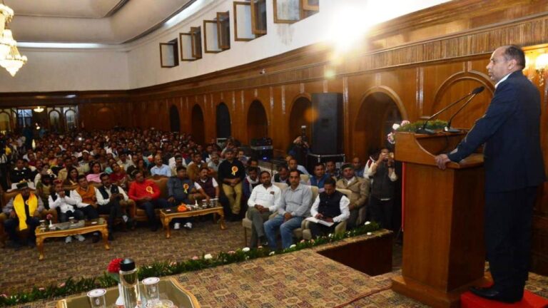 वर्तमान प्रदेश सरकार के प्रयासों से हजारों पीटीए शिक्षकों को मिला नियमितीकरण का लाभ: जय राम ठाकुर