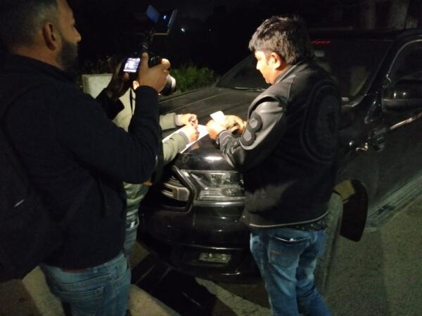 सुंदरनगर में गुजरात नम्बर वाहन से 2 लाख की नकदी बरामद